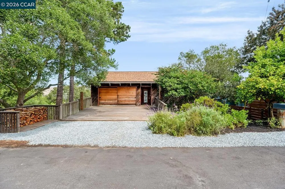 281 Los Altos Dr Kensington, CA 94708
