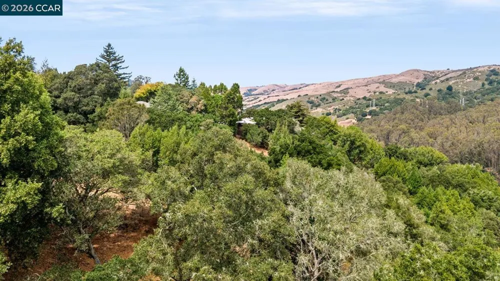 281 Los Altos Dr Kensington, CA 94708