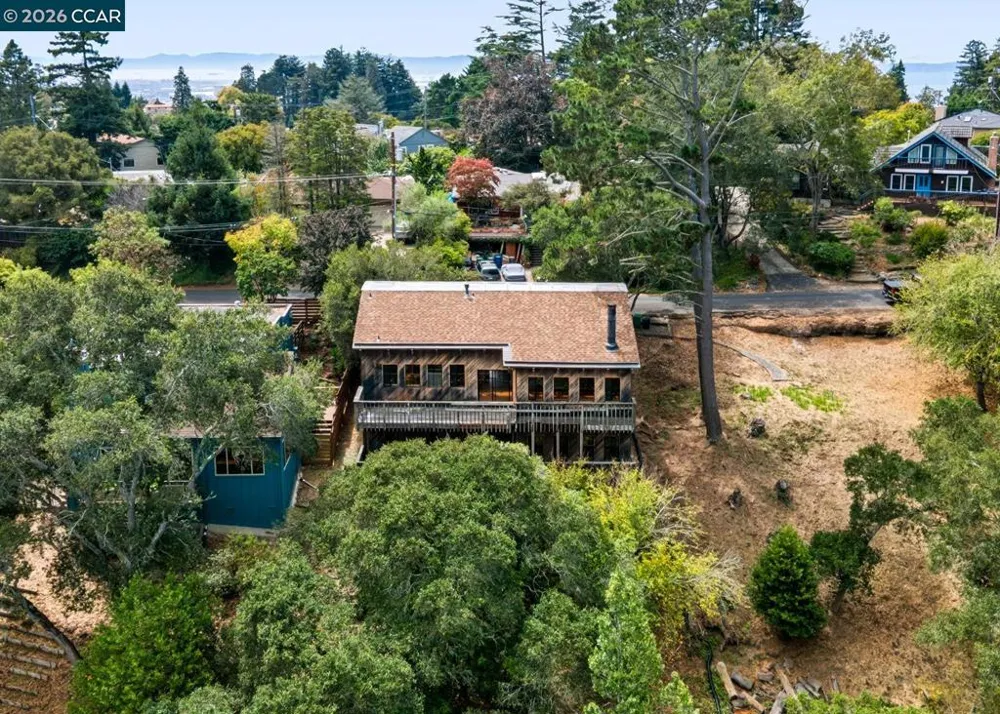 281 Los Altos Dr Kensington, CA 94708