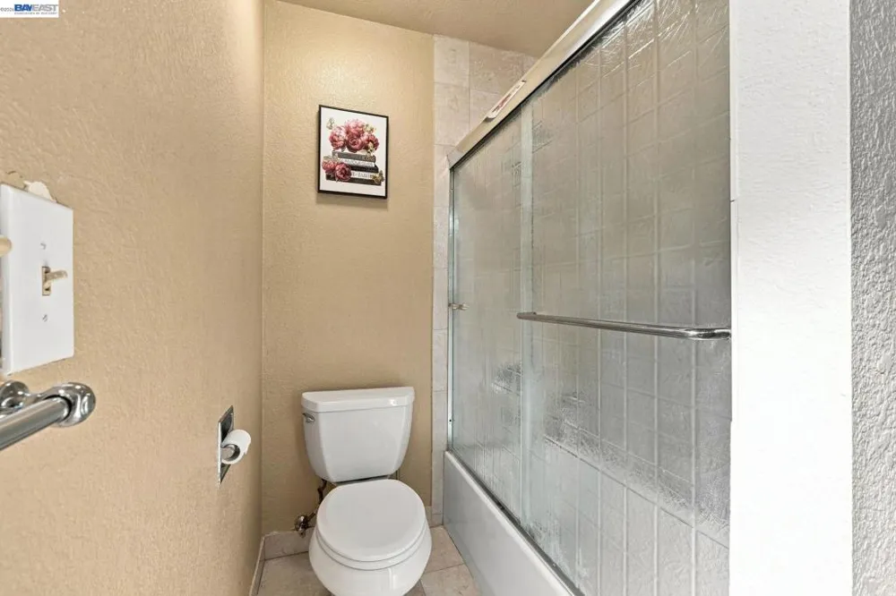 15925 Maubert Ave #6 San Leandro, CA 94578