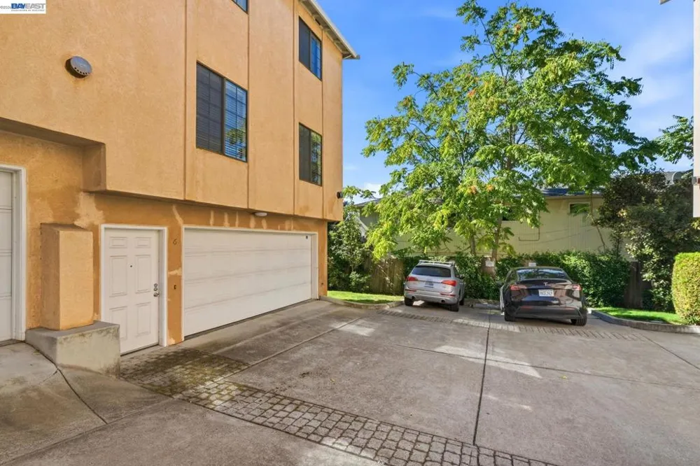 15925 Maubert Ave #6 San Leandro, CA 94578