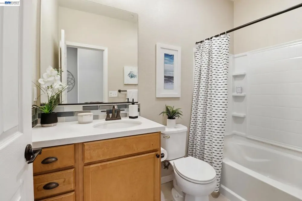 1378 Piper Dr Milpitas, CA 95035