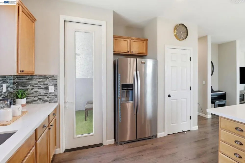 1378 Piper Dr Milpitas, CA 95035