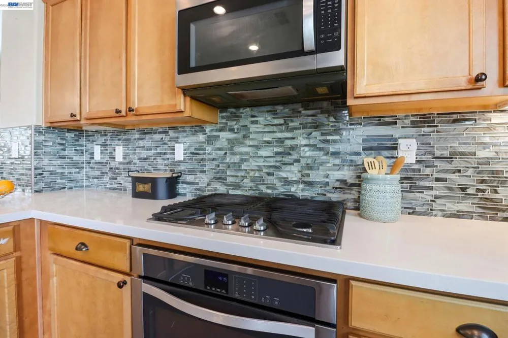 1378 Piper Dr Milpitas, CA 95035