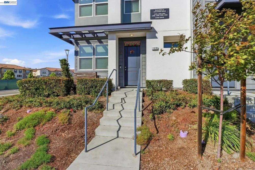1378 Piper Dr Milpitas, CA 95035