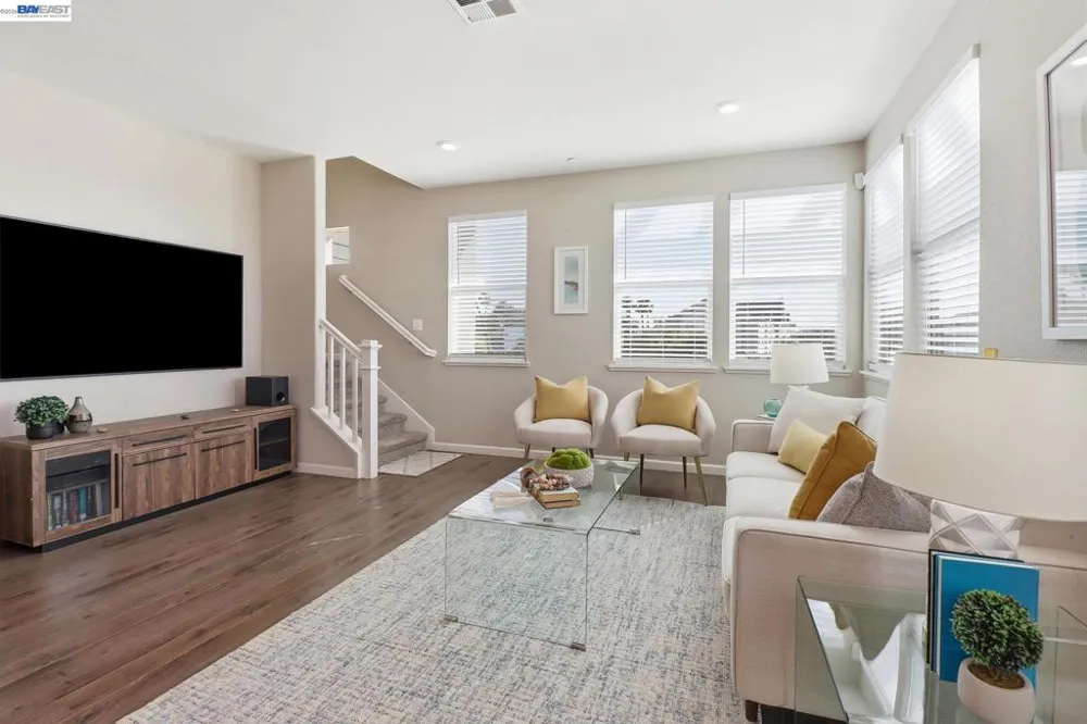 1378 Piper Dr Milpitas, CA 95035