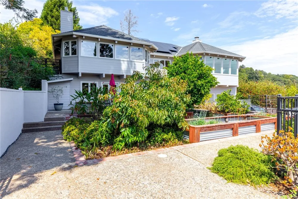 117 Esmeralda Court Santa Cruz, CA 95060