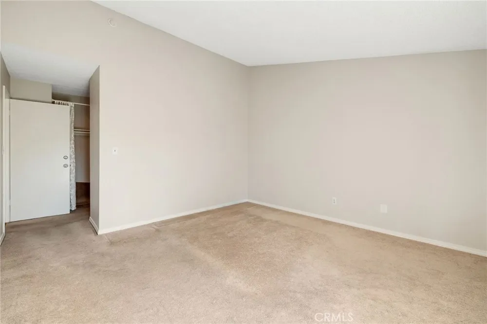 902 Camino Real #204 Redondo Beach, CA 90277