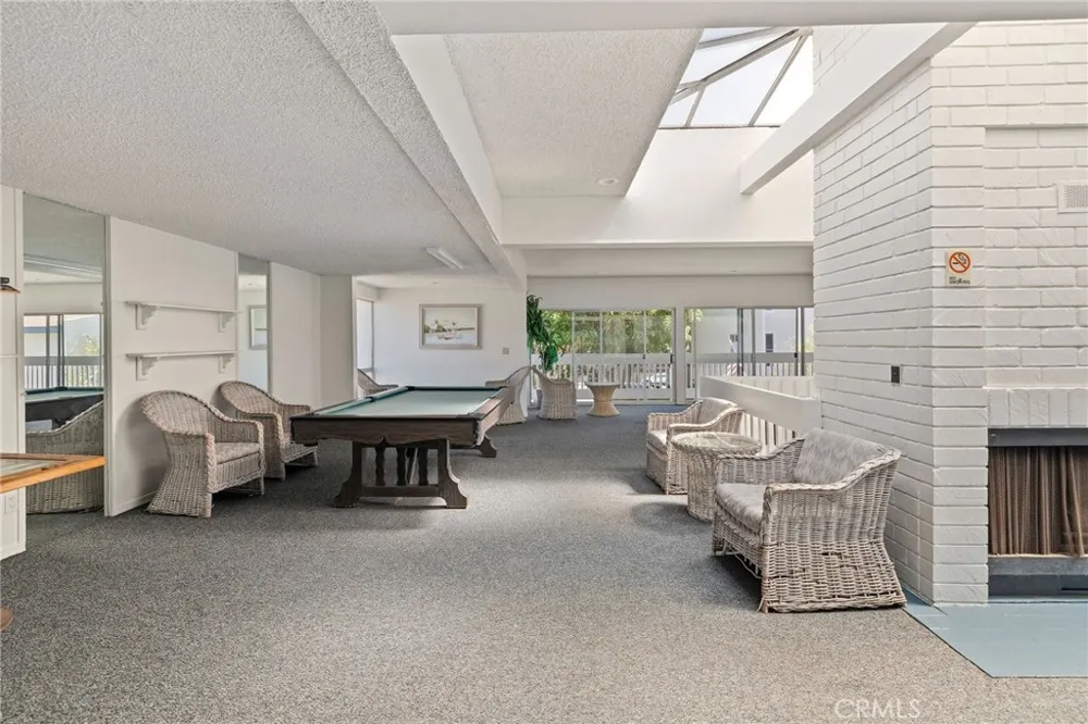 902 Camino Real #204 Redondo Beach, CA 90277