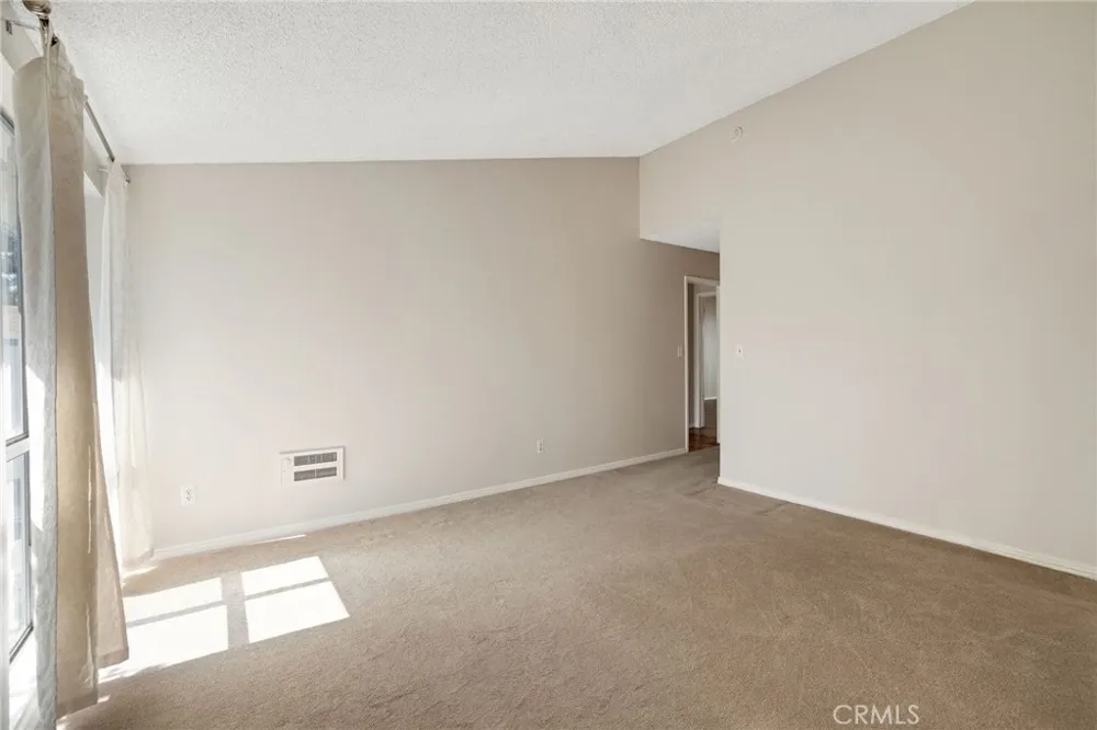 902 Camino Real #204 Redondo Beach, CA 90277