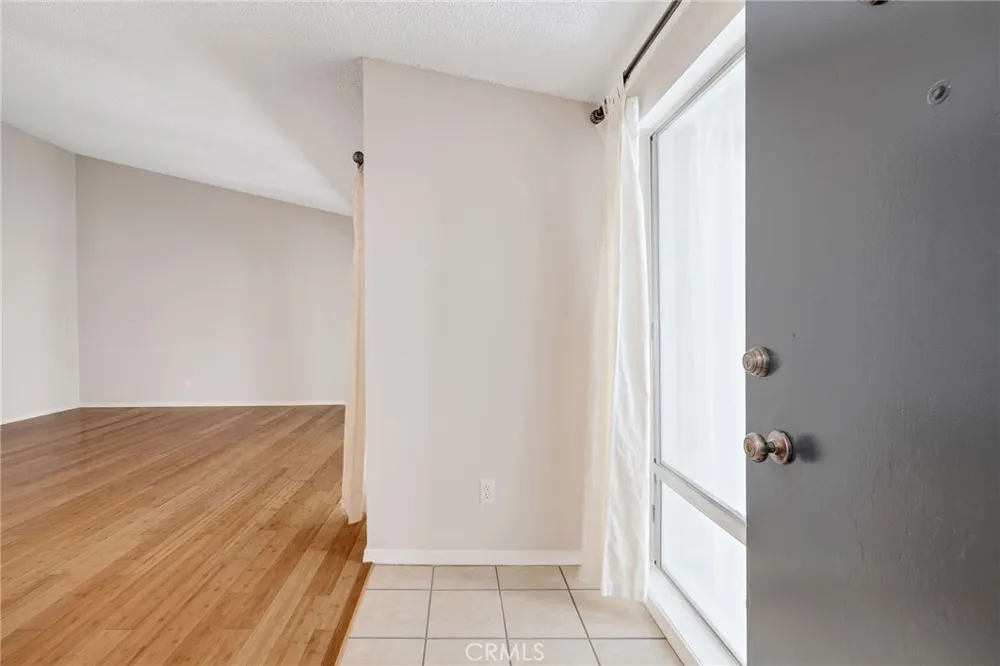 902 Camino Real #204 Redondo Beach, CA 90277