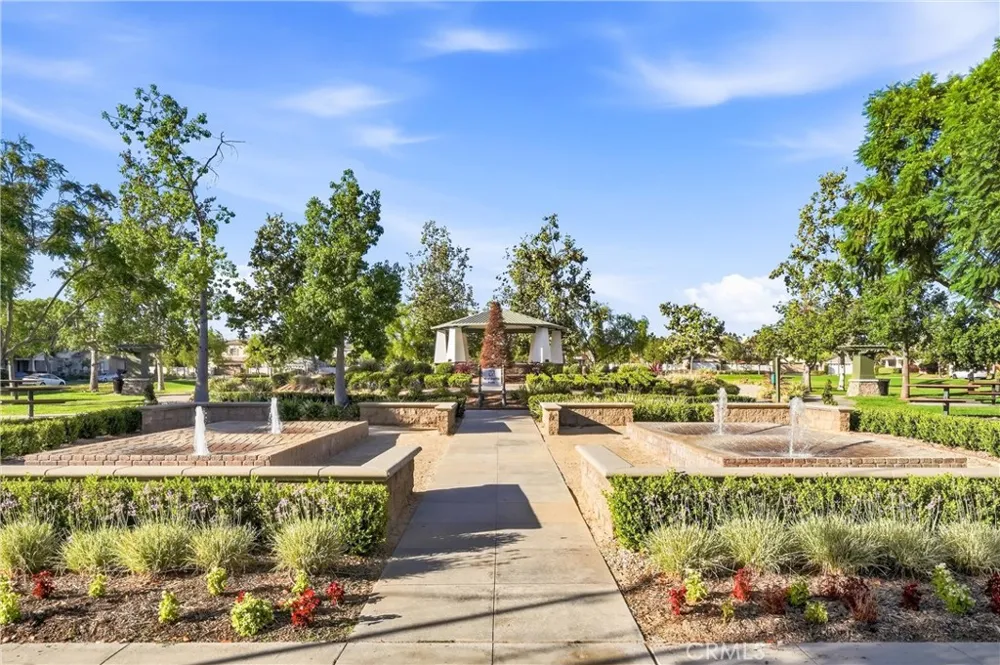 2052 Hessen Fullerton, CA 92833