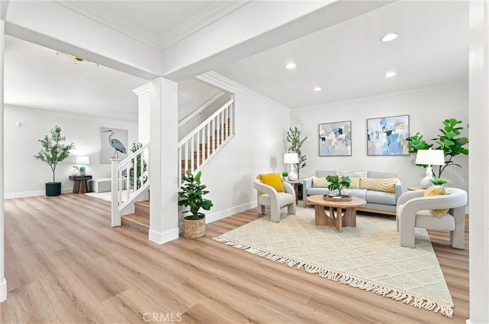 2052 Hessen Fullerton, CA 92833
