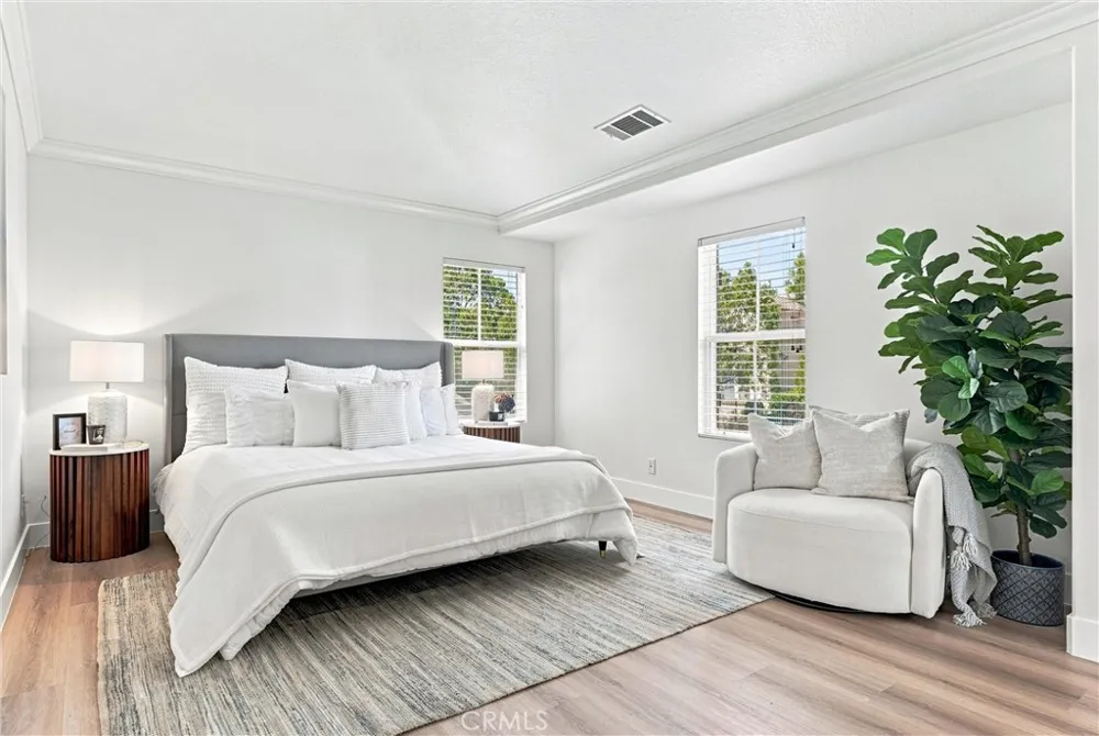 2052 Hessen Fullerton, CA 92833