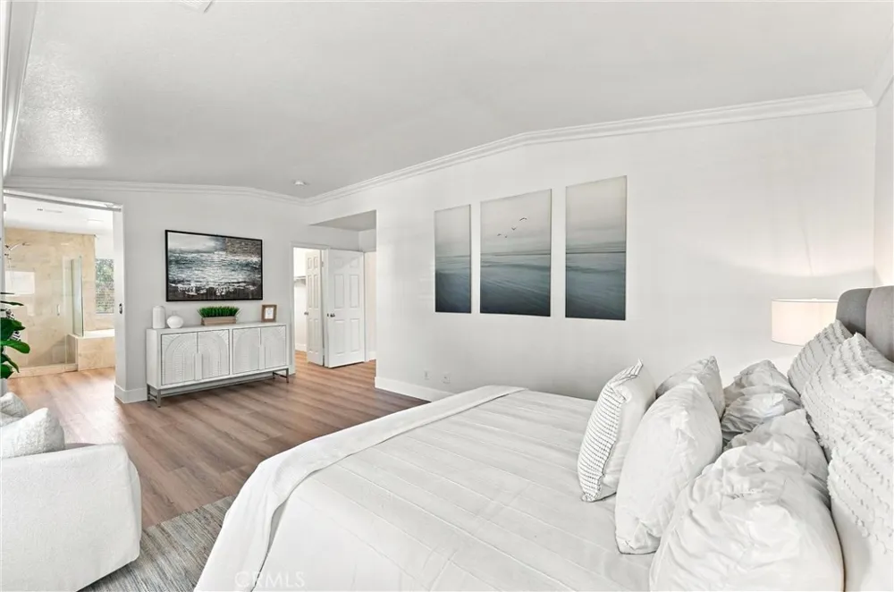2052 Hessen Fullerton, CA 92833