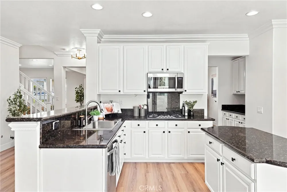 2052 Hessen Fullerton, CA 92833