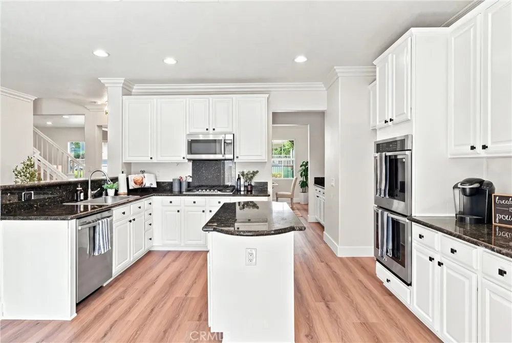 2052 Hessen Fullerton, CA 92833