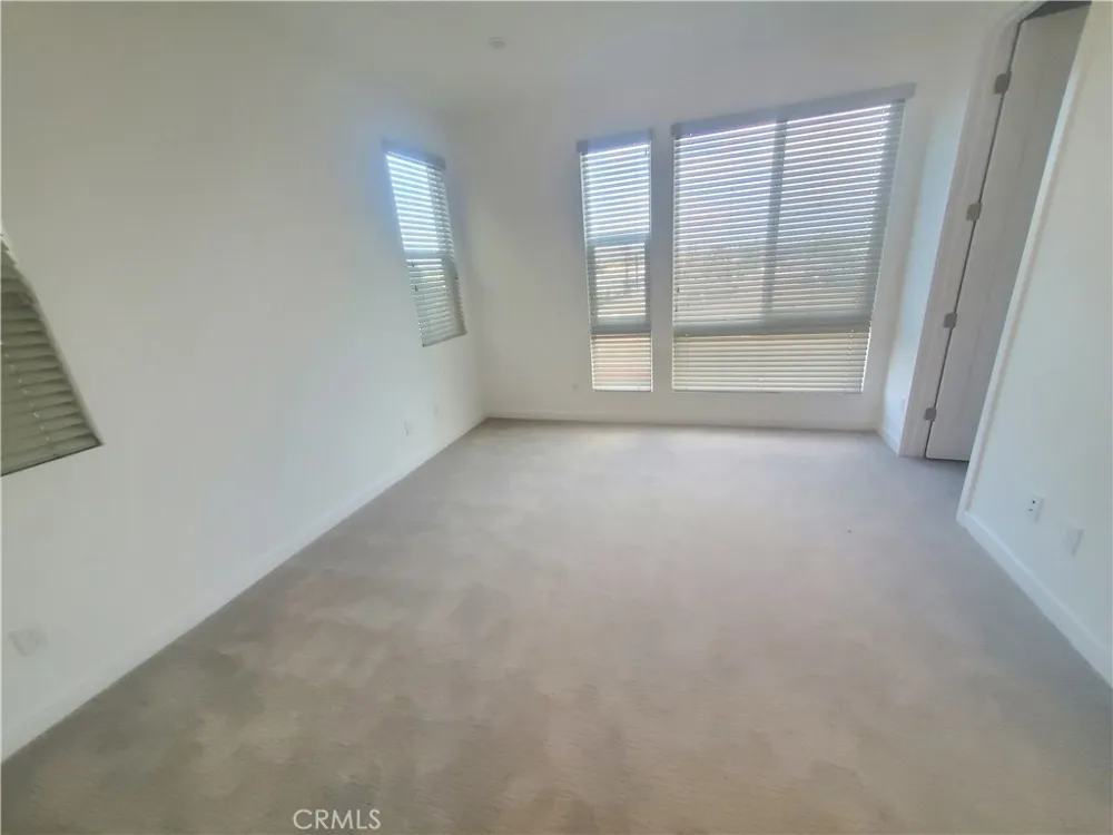 617 Cardiff Reef Costa Mesa, CA 92627