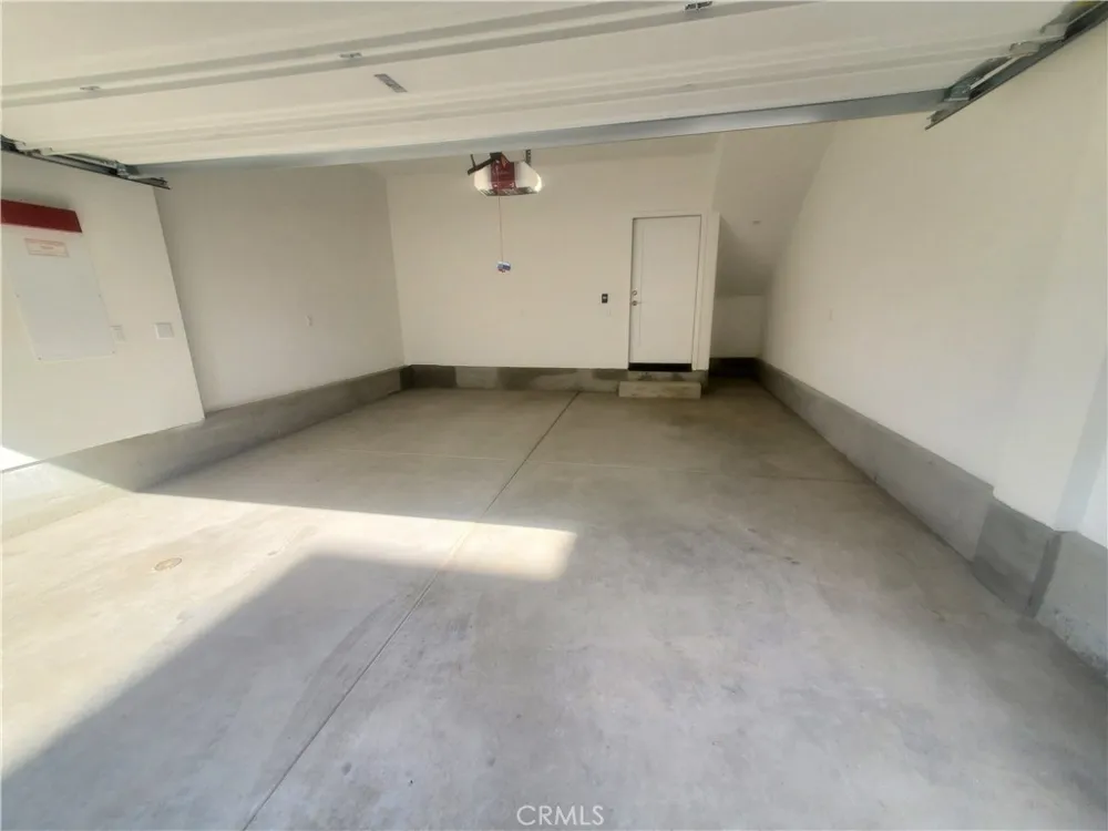 617 Cardiff Reef Costa Mesa, CA 92627