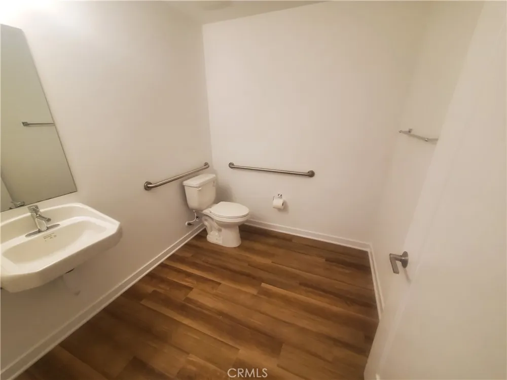 617 Cardiff Reef Costa Mesa, CA 92627