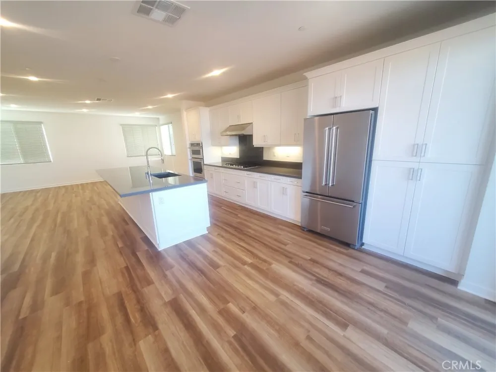 617 Cardiff Reef Costa Mesa, CA 92627