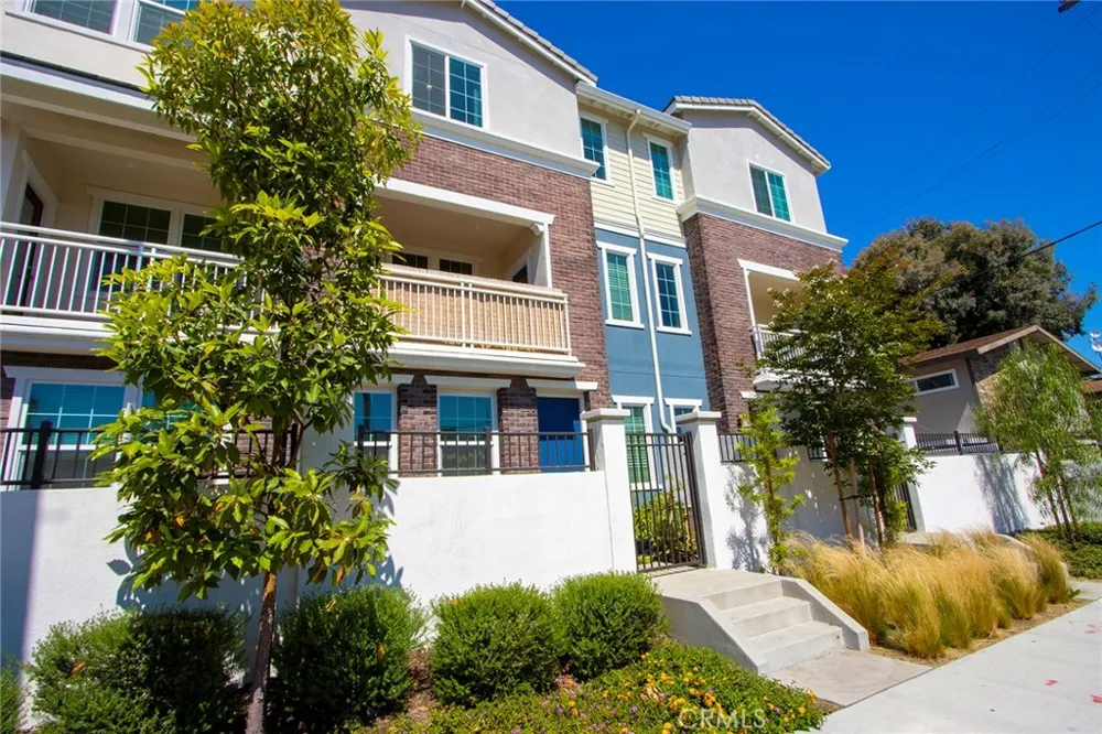 6899 Magnolia Avenue Buena Park, CA 90621