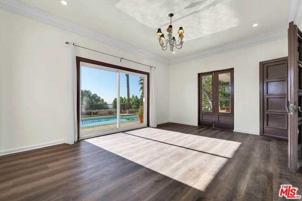 8334 Marmont Lane Los Angeles, CA 90069