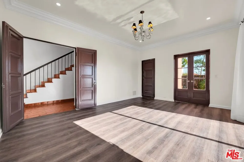 8334 Marmont Lane Los Angeles, CA 90069