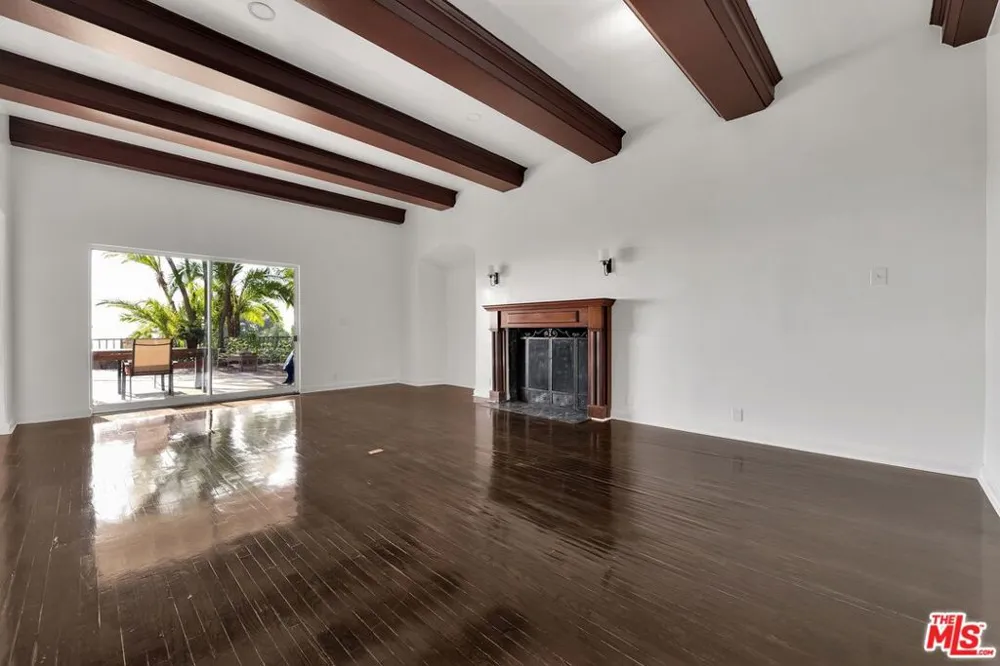 8334 Marmont Lane Los Angeles, CA 90069