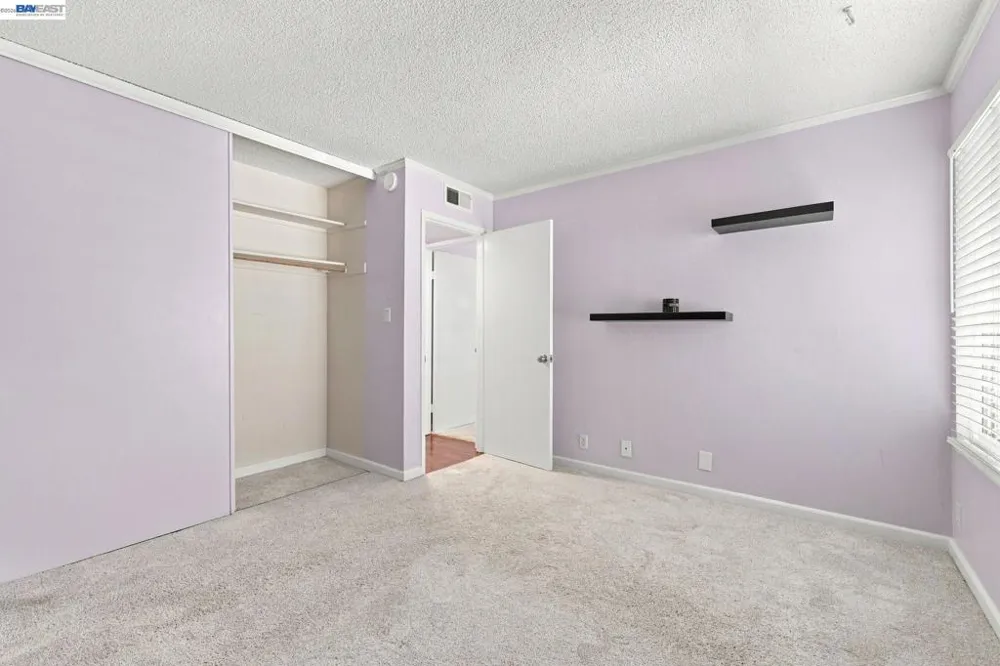 2716 Oak Rd #111 Walnut Creek, CA 94597
