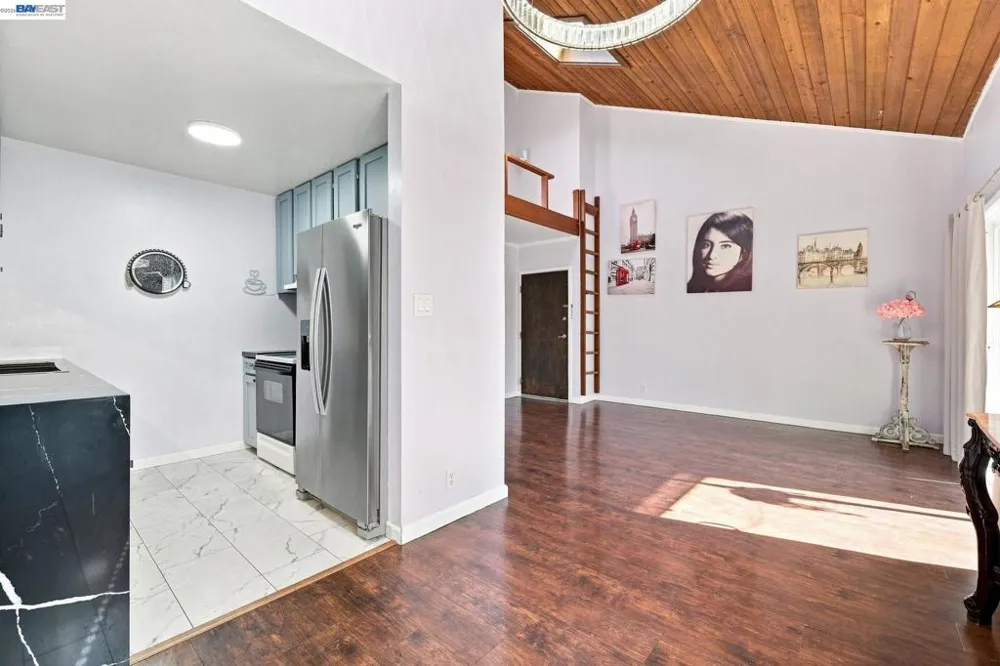 2716 Oak Rd #111 Walnut Creek, CA 94597