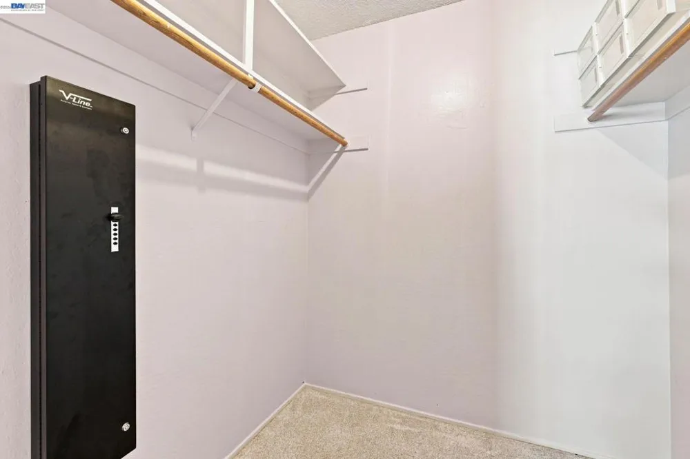 2716 Oak Rd #111 Walnut Creek, CA 94597