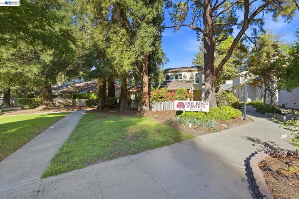 2716 Oak Rd #111 Walnut Creek, CA 94597