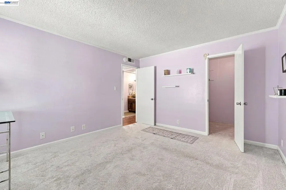 2716 Oak Rd #111 Walnut Creek, CA 94597