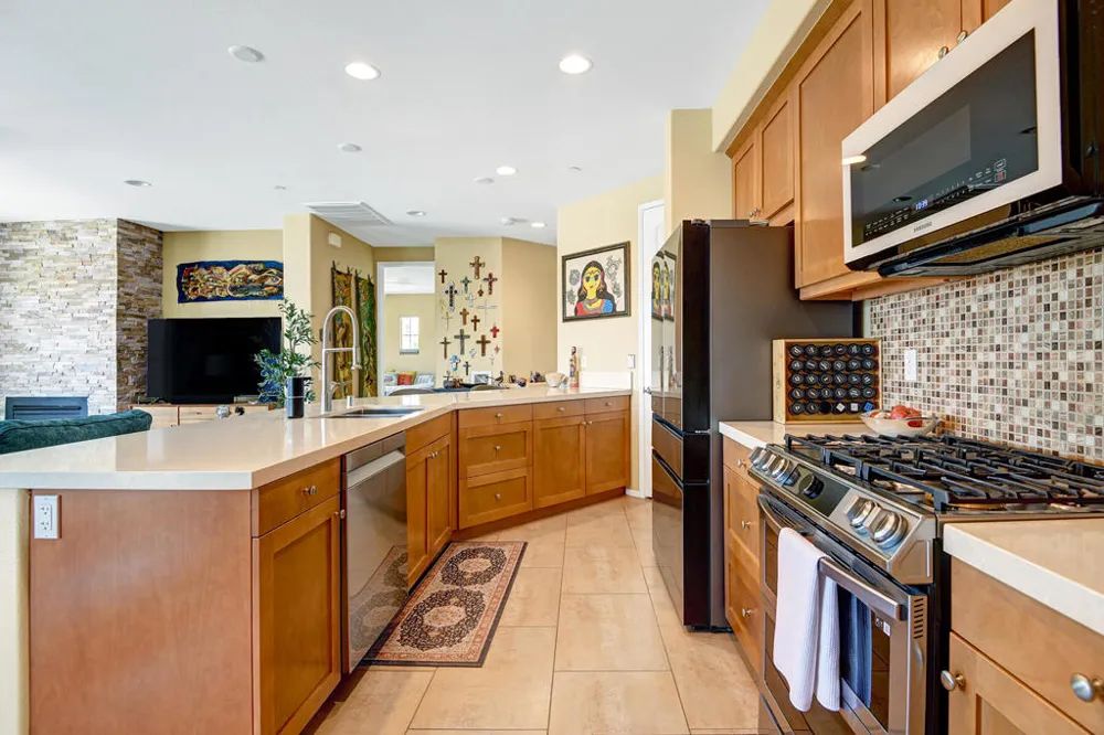 1402 Guzman Lane Palm Springs, CA 92262