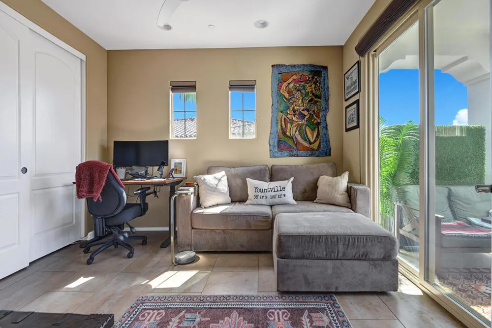 1402 Guzman Lane Palm Springs, CA 92262