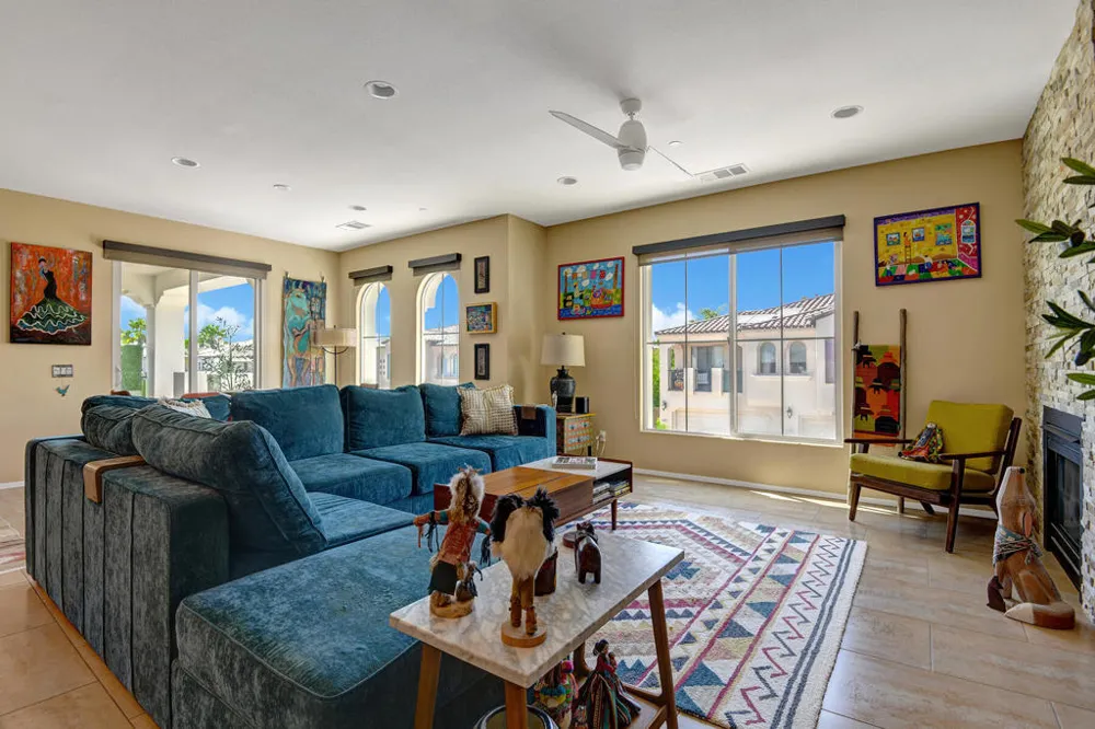 1402 Guzman Lane Palm Springs, CA 92262
