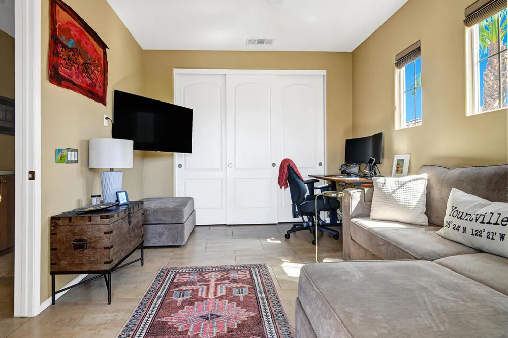 1402 Guzman Lane Palm Springs, CA 92262