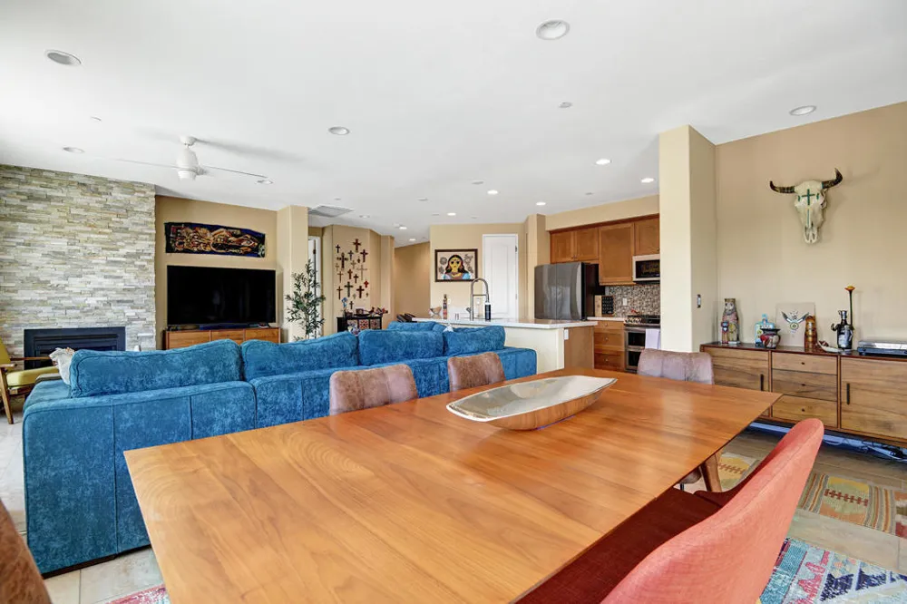 1402 Guzman Lane Palm Springs, CA 92262