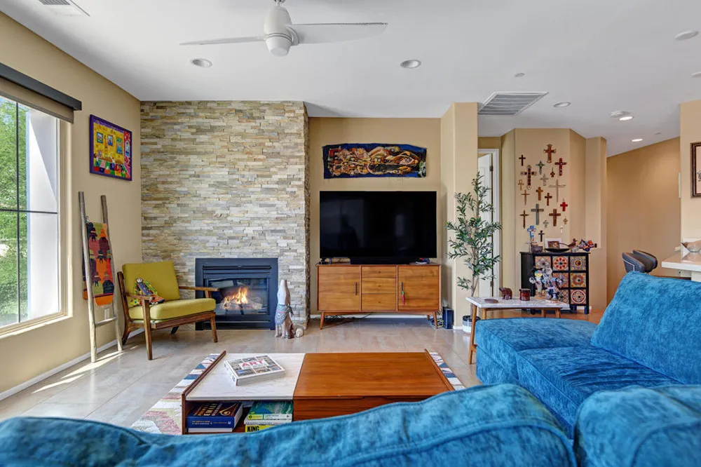 1402 Guzman Lane Palm Springs, CA 92262