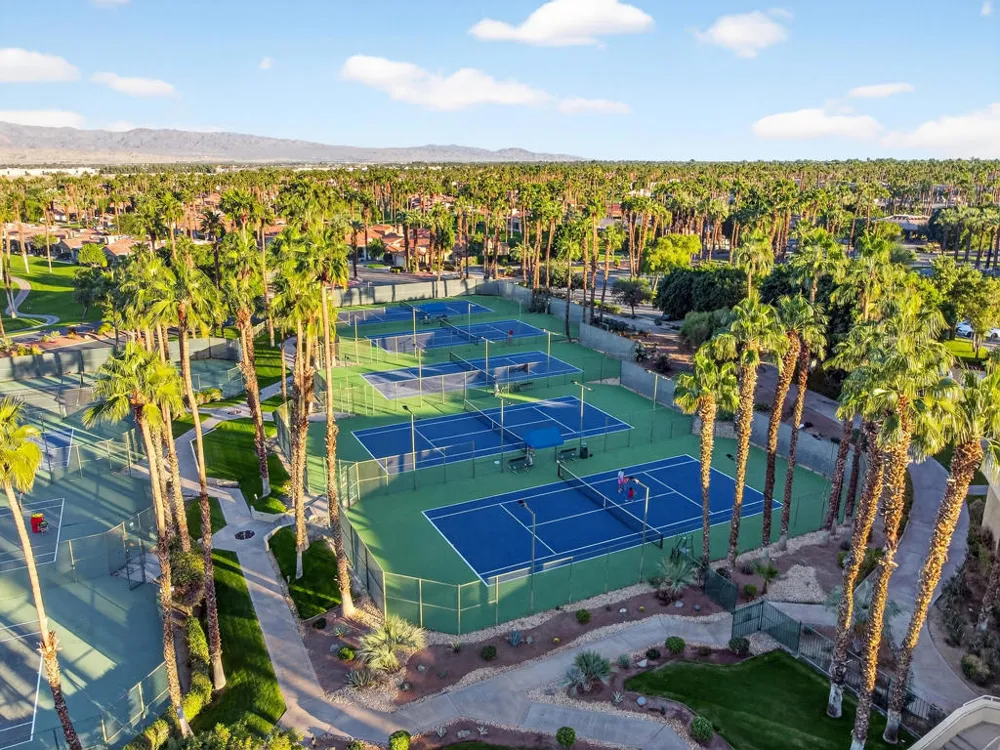 76683 Chrysanthemum Way Palm Desert, CA 92211