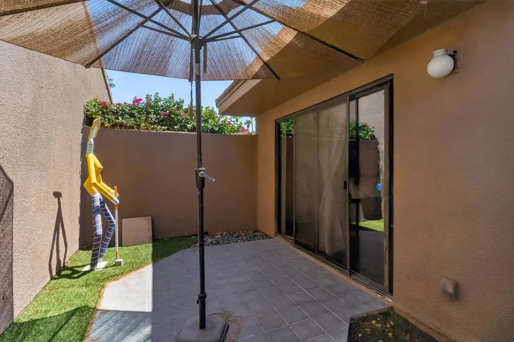 76683 Chrysanthemum Way Palm Desert, CA 92211