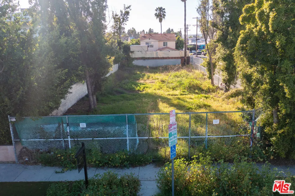645 Gardner Street Los Angeles, CA 90036