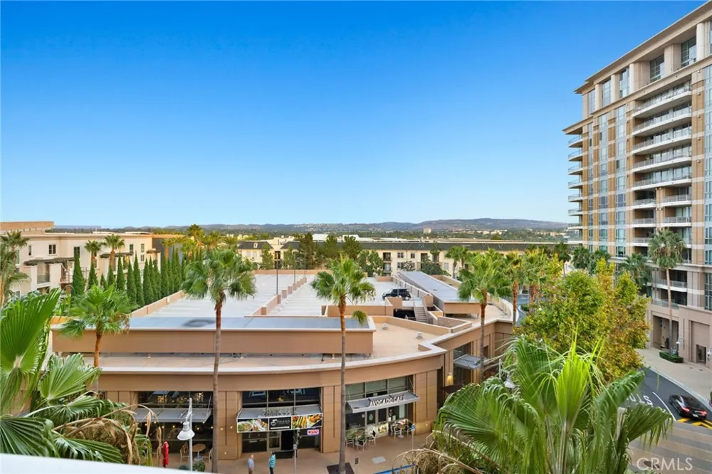 5064 Scholarship Irvine, CA 92612