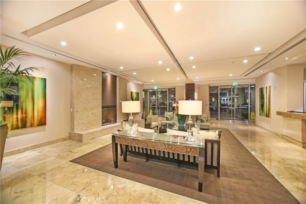 5064 Scholarship Irvine, CA 92612
