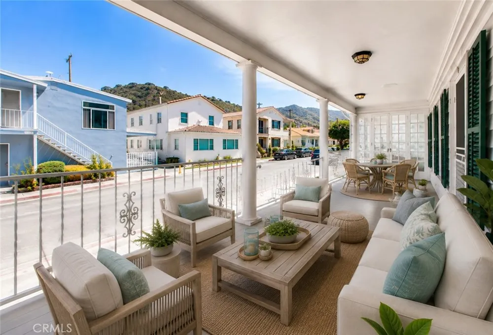 301 Catalina Avalon, CA 90704