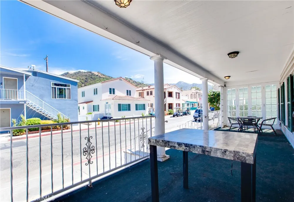 301 Catalina Avalon, CA 90704