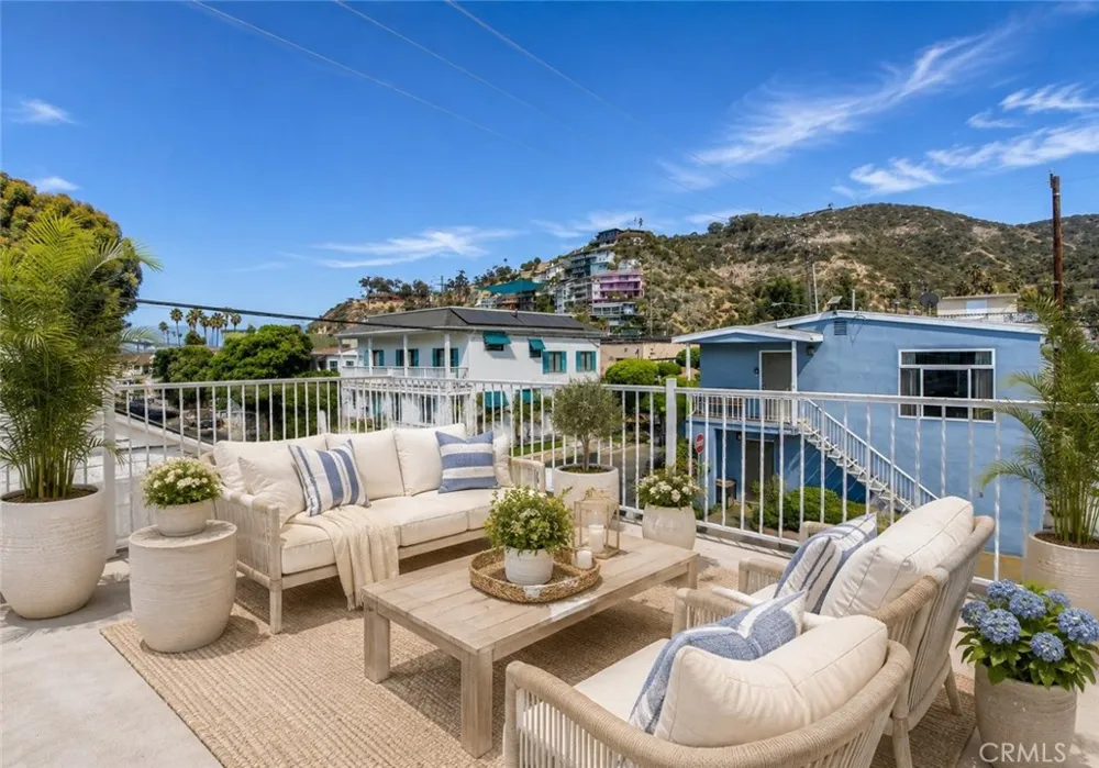 301 Catalina Avalon, CA 90704
