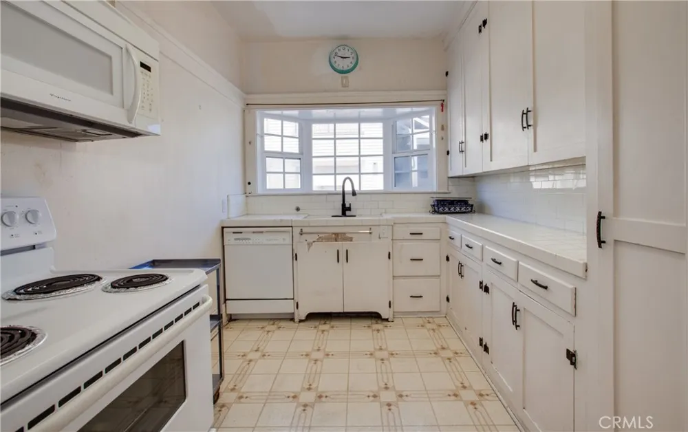 301 Catalina Avalon, CA 90704