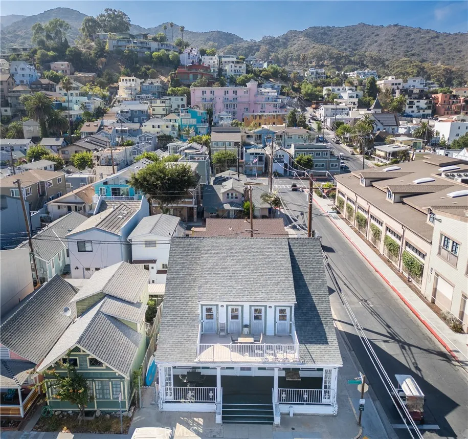 301 Catalina Avalon, CA 90704